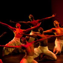 Peter London’s company to bring gift of dance to the community