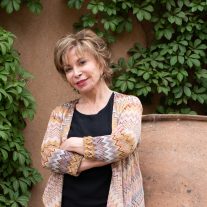 Conversando con Isabel Allende sobre novelas, traducciones y adaptaciones.