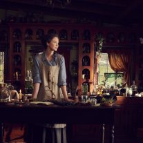 Del libro a la televisión… ese canto al amor que es la saga “Outlander”