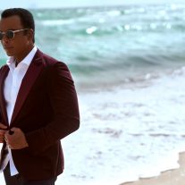 Jon Secada to kick off star-packed Pinecrest Gardens jazz series