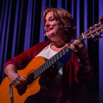 Lanzamiento en vivo del cancionero infantil ‘Color Caribe’ en el Miami-Dade County Auditorium