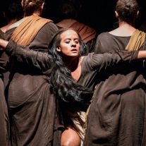 Nueve personajes femeninos de García Márquez cobran vida en el escenario del Miami-Dade County Auditorium