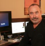‘EDITAR ES DARLE EL RITMO A LA PELÍCULA’: JORGE ABELLO, LA MAESTRÍA DE UN EDITOR DE CINE DE MIAMI