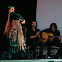 Vuelve el embrujo de Ballet Flamenco La Rosa con el estreno de “Callejón flamenco” en el Koubek Center