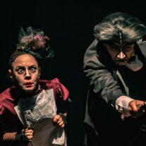 De Ecuador Al 38 Festival De Teatro Hispano: Retrato Corporal de la Burocracia en ‘Bruma’