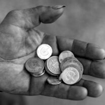 Juan Carlos Alom muestra su universo fotográfico de historias cubanas en el Patricia & Phillip Frost Art Museum FIU