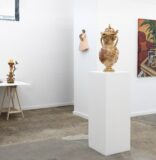 La serie de televisión ‘¿Qué pasa USA?’ es la inspiración de la exposición de las hermanas Ferrer en Mahara + CO