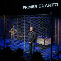 “Tebas Land”, una puesta en escena trascendente sobre el teatro, la vida y la movediza franja de la verdad