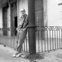 Cien años de Abelardo Estorino, el dramaturgo que escudriñó el alma de la familia cubana.