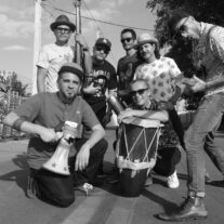 La Cumbia Cosmopolita de Sonora Tukukuy, una sola noche en The Corner