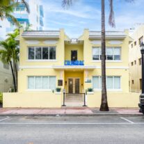 Frost Symphony, Jorge Mejia premiere concerto inspired by a Miami Beach apartment